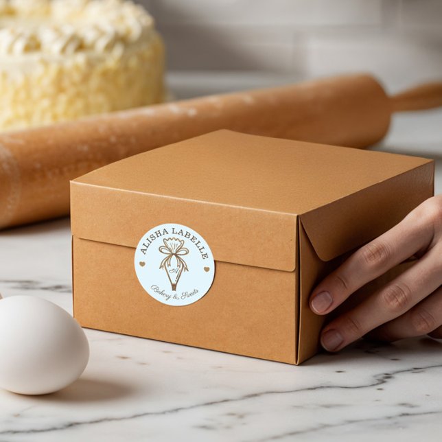 Sticker Rond Fait À La Main Avec Amour Boulangerie Rustique Bou (Handmade With Love Rustic Wood Bakery Piping Bag Classic Round Sticker)