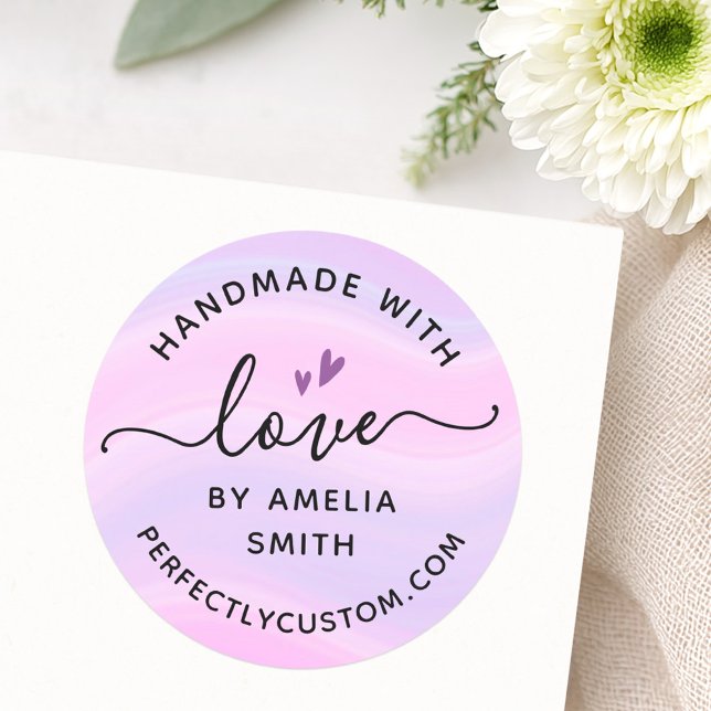 Sticker Rond Fait main avec amour cœur nom URL rose violet (Handmade with love heart name URL pink purple Classic Round Sticker)