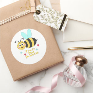 Sticker Rond Faites confiance au processus Kawaii drôle de mouc