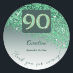 Sticker Rond Falling Green Parties scintillant, 90th Birthday M<br><div class="desc">Envoyez un remerciement glamour à vos amis avec cette parties scintillant verte moderne et chic tombant sur le côté sur un arrière - plan dégradé vert.</div>