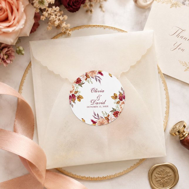 Sticker Rond Favori de mariage floral automnal orange brûlé et  (Burnt Orange & Peach Autumn Floral Wedding Favor Classic Round Sticker)