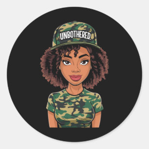 Sticker Rond Femme noire imperturbable Mélanine Locs Camo Noir