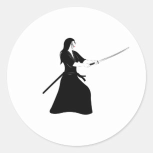 Sticker Rond Femme Samurai guerrière avec un Katana