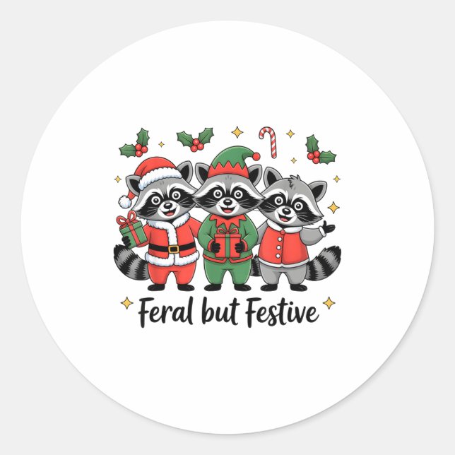 Sticker Rond Feral But Festive Funny Christmas Cute Raccoon Elf (Devant)