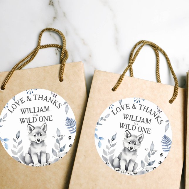 Sticker Rond Fête d'anniversaire à thème Wild One wolf (Wolf themed birthday party favor gift stickers cute grey wolf cub thank you stickers woodlands)