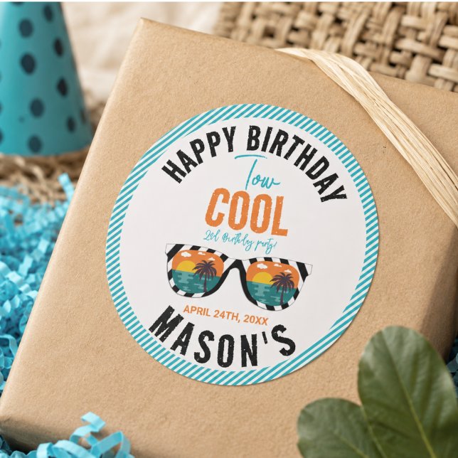 Sticker Rond Fête d'anniversaire de 2 ans de Two Cool Boy (Two Cool Boy 2nd Birthday Party Classic Round Sticker)