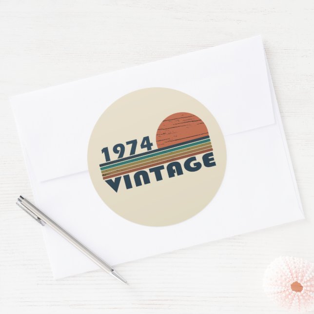 Sticker Rond Fête d'anniversaire de naissance en 1974 (Enveloppe)