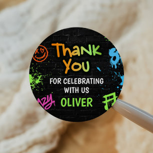 Sticker Rond Fête d'anniversaire des enfants Six Sept Neon Graf