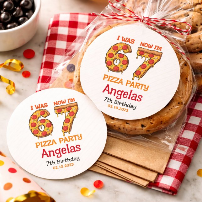 Sticker Rond Fête d'anniversaire moderne de Slice Slice Boy Six (Modern Slice Slice Boy Six Seven Birthday Party Classic Round Sticker)