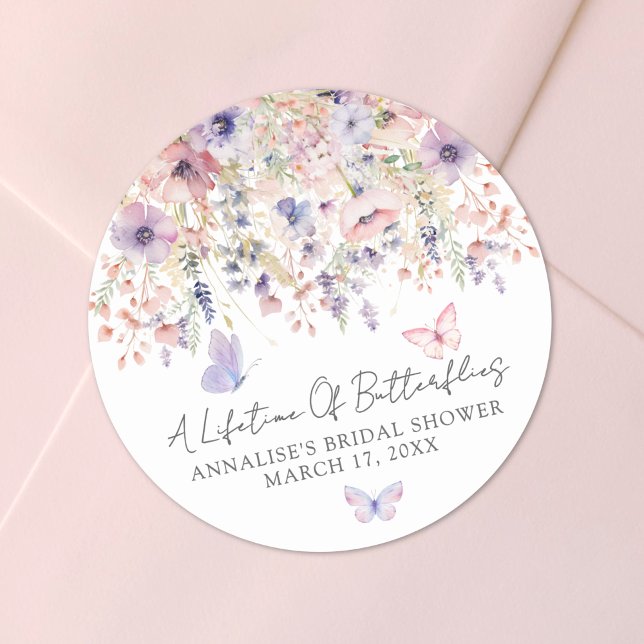 Sticker Rond Fête de mariage champêtre papillon (Butterfly Wildflower Bridal Shower Classic Round Sticker)