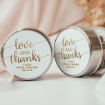 Sticker Rond Fête des mariées Merci or<br><div class="desc">Ces autocollants de douches nuptiales en or sont parfaits pour un wedding shower moderne. Le design comporte de belles feuilles d'or faux calligraphie moderne. Personnalisez les étiquettes autocollants avec le nom de la mariée et la date de la douche. Remarque : Ce design ne comporte pas de véritable feuille d'or....</div>