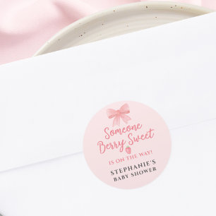 Sticker Rond Fête Prénatale de Bébé Fille aux Fraises Sucrées 