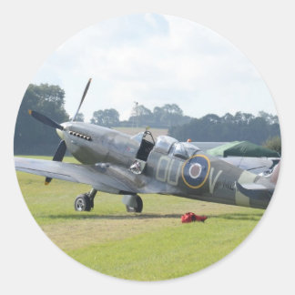 Sticker Rond Feu Spitfire MkIX En Repos