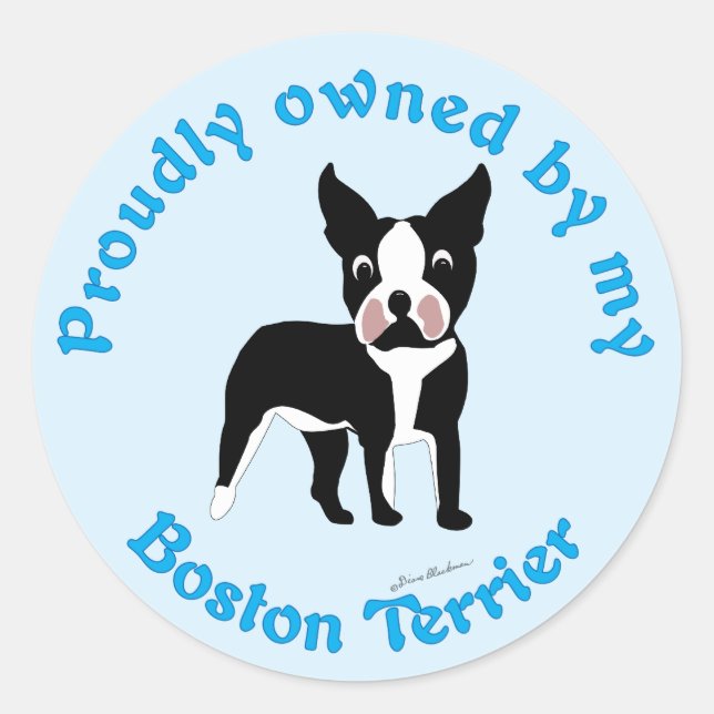 Sticker Rond Fièrement possédé par un Boston Terrier (Devant)
