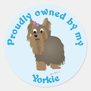 Sticker Rond Fièrement possédé par un Yorkie
