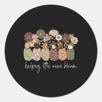 Sticker Rond Fleur sauvage Aider Les Petits À Bloomer Infirmièr