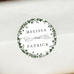 Sticker Rond Fleur sauvage blanc  Silhouette Mariage vert<br><div class="desc">Cet élégant autocollant de mariage présente une silhouette fleur sauvage comme une couronne avec vos noms. Pour une personnalisation plus avancée de cette conception,  cliquez sur le BOUTON OUTIL DESIGN BLEU ci-dessus ! Des articles correspondants sont également disponibles.</div>