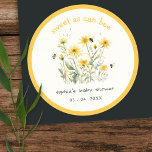 Sticker Rond Fleur sauvage Jaune doux comme Baby shower neutre<br><div class="desc">Si vous avez besoin d'un autre produit correspondant ou de la personnalisation,  veuillez envoyer un message via Zazzle.</div>