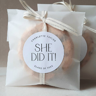 Sticker Rond Flux Moderne Minimale Elle L'A Fait Graduation Sti