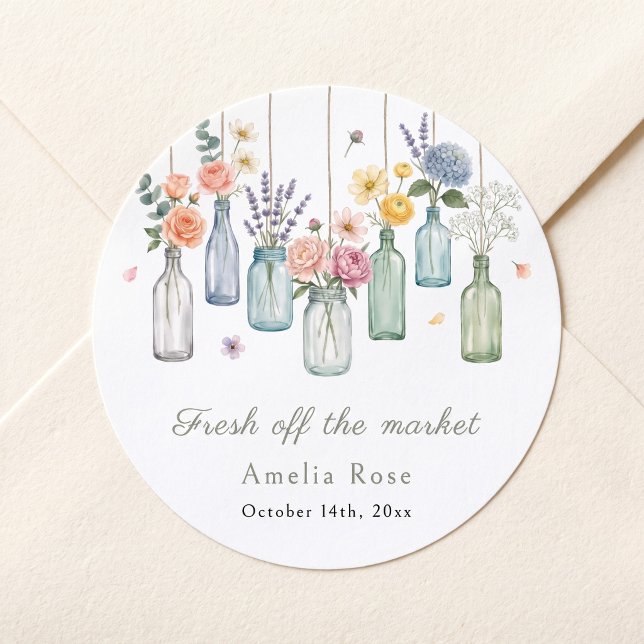 Sticker Rond Fraîchement sortie du marché pots de mariage suspe (Fresh Off The Market Hanging Jars Bridal Shower Classic Round Sticker)