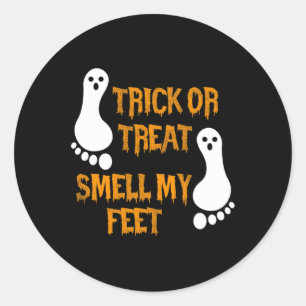 Sticker Rond Fun Trick ou Treat odore mes pieds Halloween