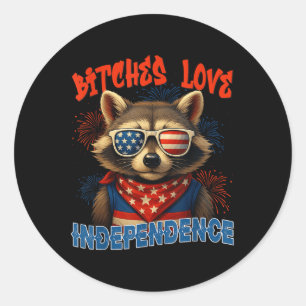 Sticker Rond Funky Feral Independence Day Raccoon Usa Patriotic