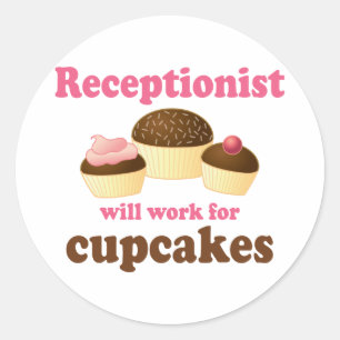 Sticker Rond Funky va travailler pour Cupcakes Réceptionniste
