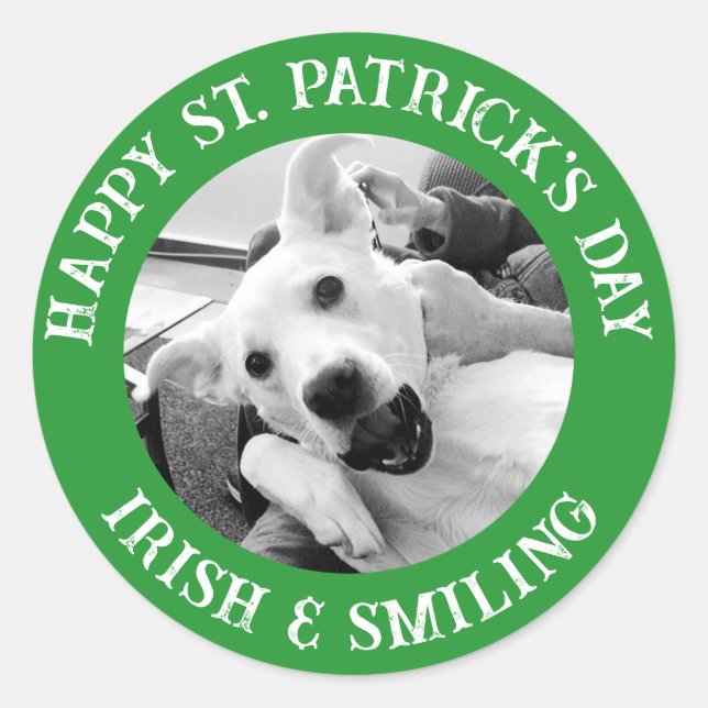 Sticker Rond Funny St. Patrick's Day Irlandais et chien sourian (Devant)