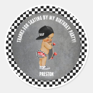 Sticker Rond Garçon planchiste chapeau skater rouge gris noir à