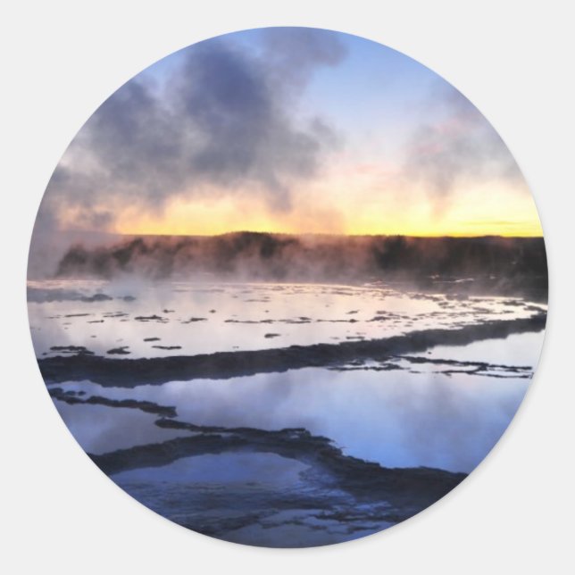 Sticker Rond Geyser Smoke au coucher du soleil (Devant)