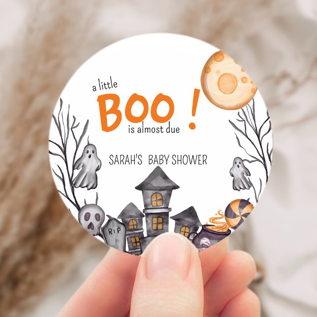 Sticker Rond Ghost House Halloween Baby shower thème automne (Ghost House Halloween Baby Shower Fall Theme Classic Round Sticker)
