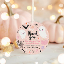 Girl Ghost Little Boo est due Baby shower d'Hallow