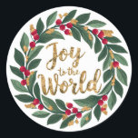 Sticker Rond Gold Joy to the World Red Berry Wreath Christmas<br><div class="desc">Cette illustration est une couronne rouge et or vert Berry avec une typographie en écriture dorée disant "Joy to the World".</div>