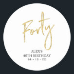 Sticker Rond Gold Lettering 40th Birthday Favor Merci<br><div class="desc">Cette simple vignette de remerciement personnalisée ajoutera des détails élégants à votre journée spéciale. Ce design est doté d'un script doré moderne en lettres "Quarante" avec du texte personnalisé. Des invitations à 40e anniversaire et des fournitures de fête sont disponibles dans ma boutique BaraBomDesign.</div>