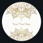Sticker Rond Gold Mandala White Classy Modern Wedding Favoriser<br><div class="desc">Customisez avec ou sans texte.</div>