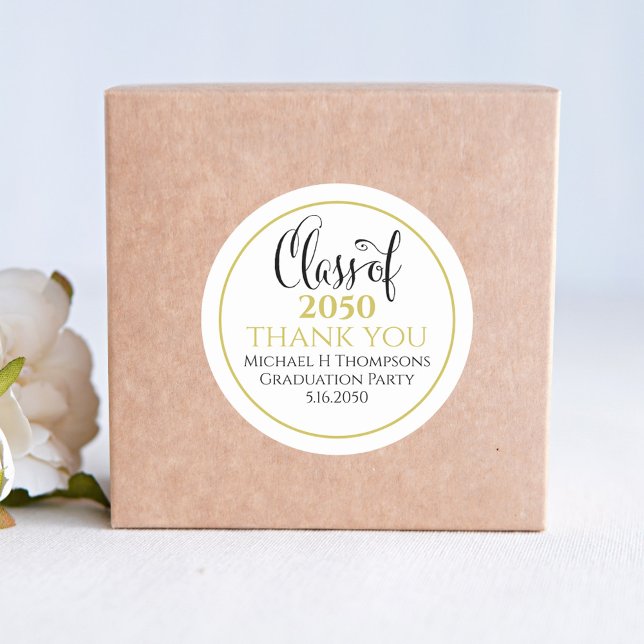 Sticker Rond Graduation Party Elegant Gold Modern Script (Créateur téléchargé)