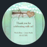 Sticker Rond Grand Mason Jar & Lumières Mint Rustic Favoriser<br><div class="desc">Grand Mason Jar & Lights Mint Rustic Favor Stickers. Customisez avec tout texte. Éléments correspondants disponibles.</div>