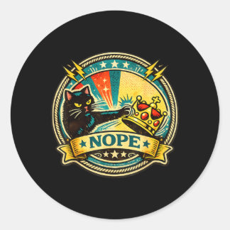 Sticker Rond Graphisme de chat noir impertinent avec attitude d