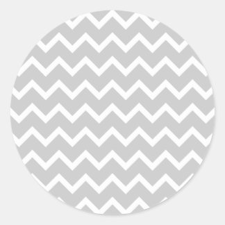 Sticker Rond Gray and White Zigzag Stripes.