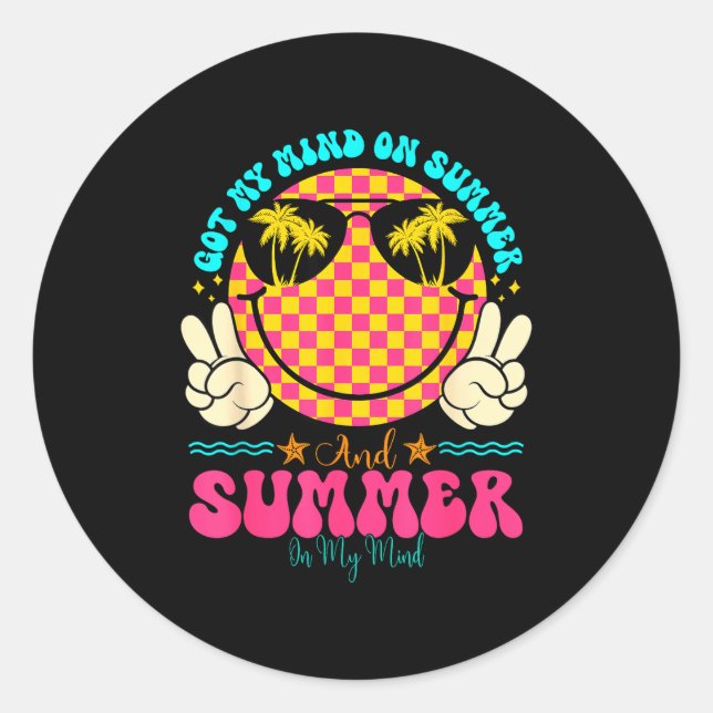 Sticker Rond Groovy Happy Face Summer Vibes Got My Mind On Summ (Devant)