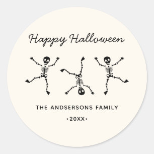 Sticker Rond Halloween noir et blanc dessin main squelette heur