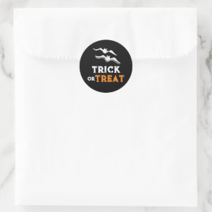 Sticker Rond Halloween Trick ou Treat, chauves-souris noires en