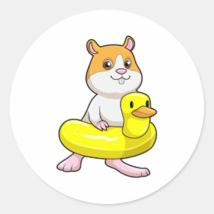 Sticker Rond Hamster à la plage avec canard comme anneau de nag