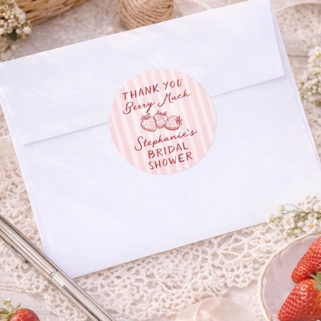 Sticker Rond Hand Drawn Berry In Love Bridal Shower Thank You (Créateur téléchargé)