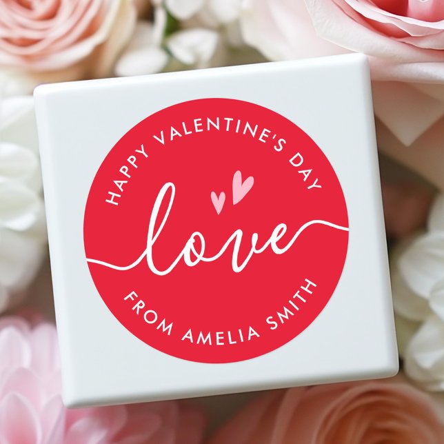 Sticker Rond Heureuse Sainte-Valentin élégant script et nom rou (Happy Valentine's Day elegant script and name red Classic Round Sticker)