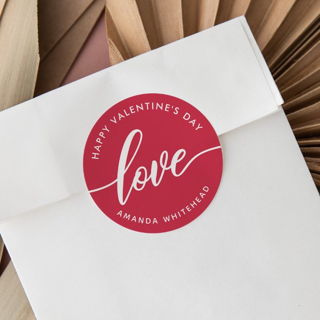 Sticker Rond Heureuse Sainte-Valentin Love-Lettering (Personalize Valentine's Day stickers for treats or a mailing with red and white love typography.)