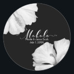 Sticker Rond Hibiscus blanc Mariage tropical noir Faveur Mahalo<br><div class="desc">Customisez avec n'importe quel texte.</div>