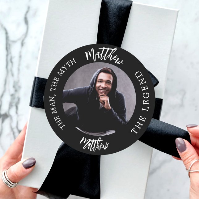 Sticker Rond Homme mythe légende photo nom (Créateur téléchargé)