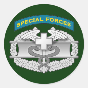 Sticker Rond Insigne de médecin de Q-étiquette et de combat d