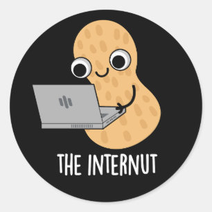 Sticker Rond Internut Funny Internet Peanut Pun Dark BG